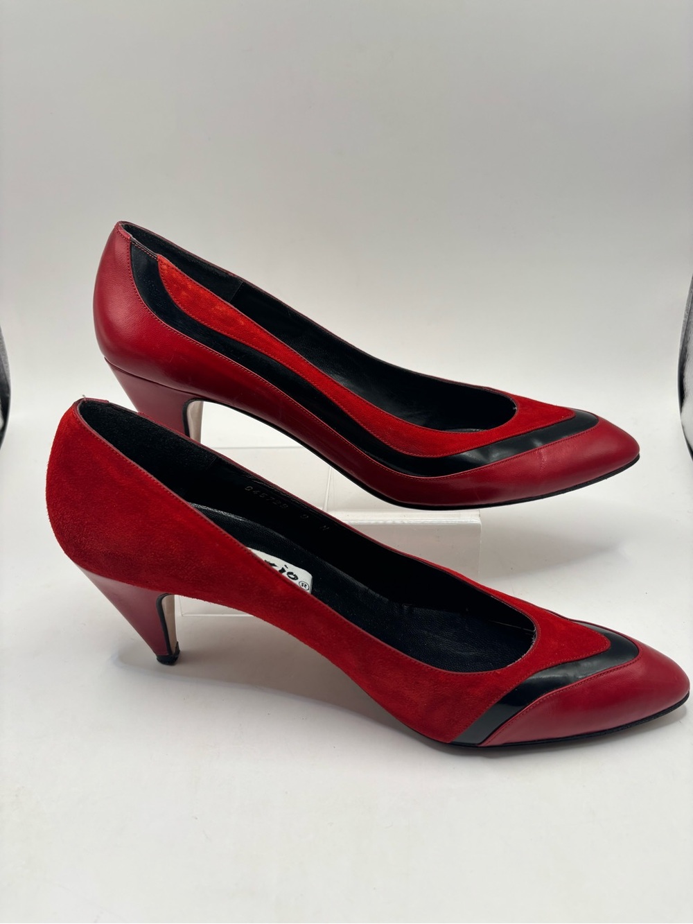 Vintage Palizzio Red Suede & Leather Kitten Heels - Size 9 N